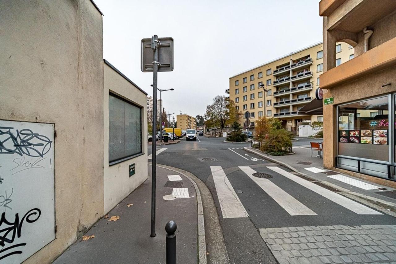 Appartement Sleep And Go - Cozy 9 People - Oullins Extérieur photo