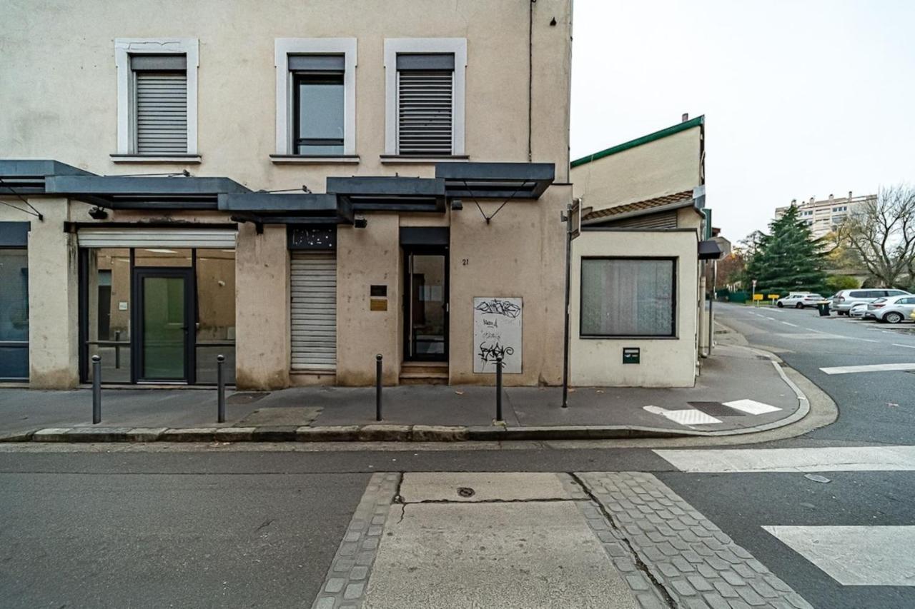 Appartement Sleep And Go - Cozy 9 People - Oullins Extérieur photo